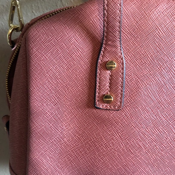 Pink purse - Picture 2 of 4
